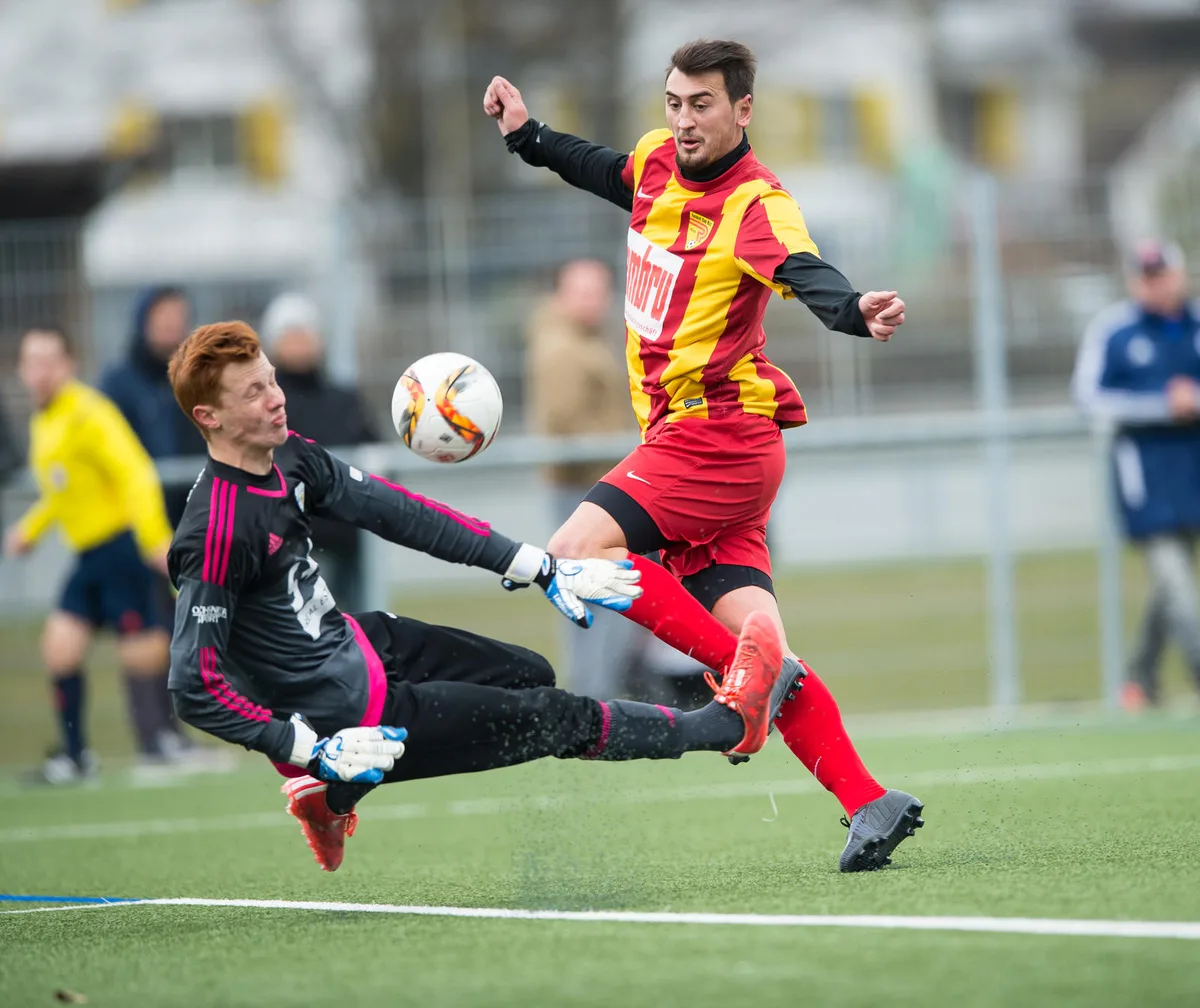 sport_13032016_fussball_pif-4 Taulant Syla geht künftig für Freienbach auf Torejagd. (Archivbild: Robert Pfiffner)