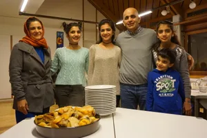 familie_irak Die Familie von Ali Mohamed wünscht sich einen eigenen Garten in Mönchaltorf. Dank der Migrantenhilfe wird dieser Wunsch bald erfüllt. (Bild: zvg)