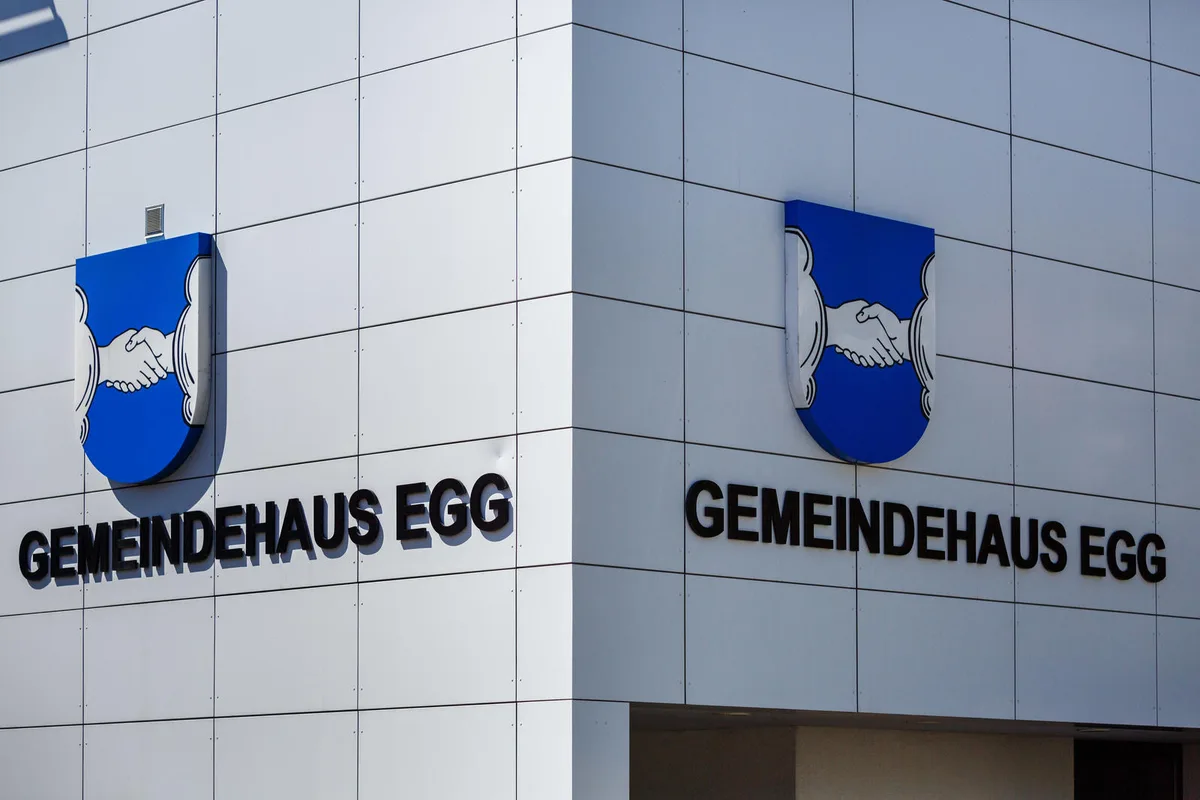 Die Gemeindeversammlung in Egg am 20. März dauerte über zwei Stunden. (Archivbild: Nicolas Zonvi)