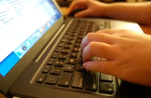 hypoclick Öffnen Sie auf keinen Fall die Mails info@kapo.zh.ch. (Symbolbild: zvg)