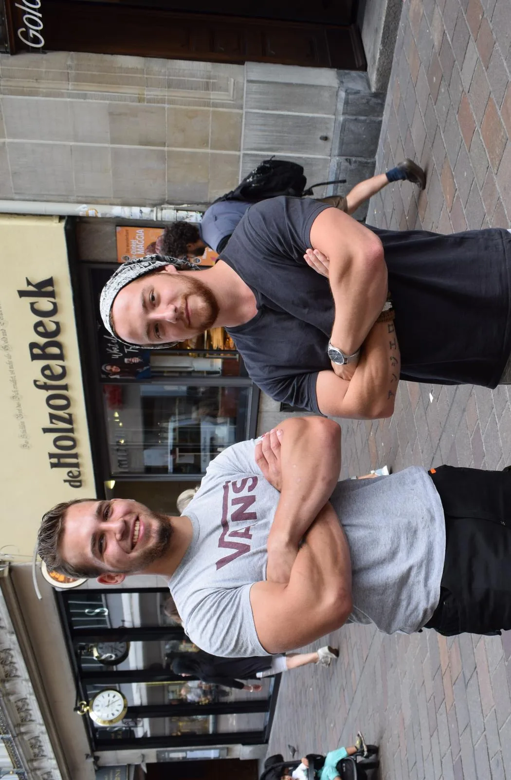 uns_trifft_man_angelo_unbestimmt_-_kopie Damian Schärer (l.) und Angelo Penna sind die besten Freunde. (Bild: Talina Steinmetz)