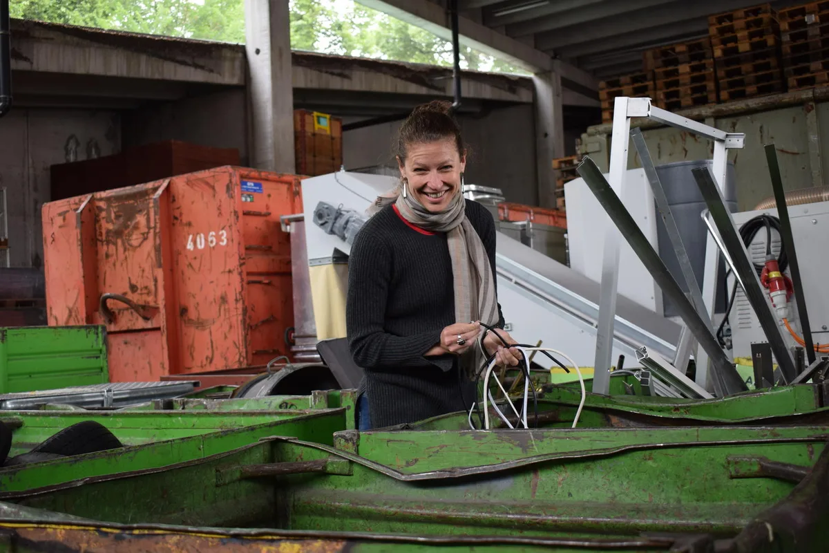 dsc_0096 Judith Maag ist stolz, dass die Firma bereits auf 75 Jahre Geschichte zurückblicken kann. Bild: tas.