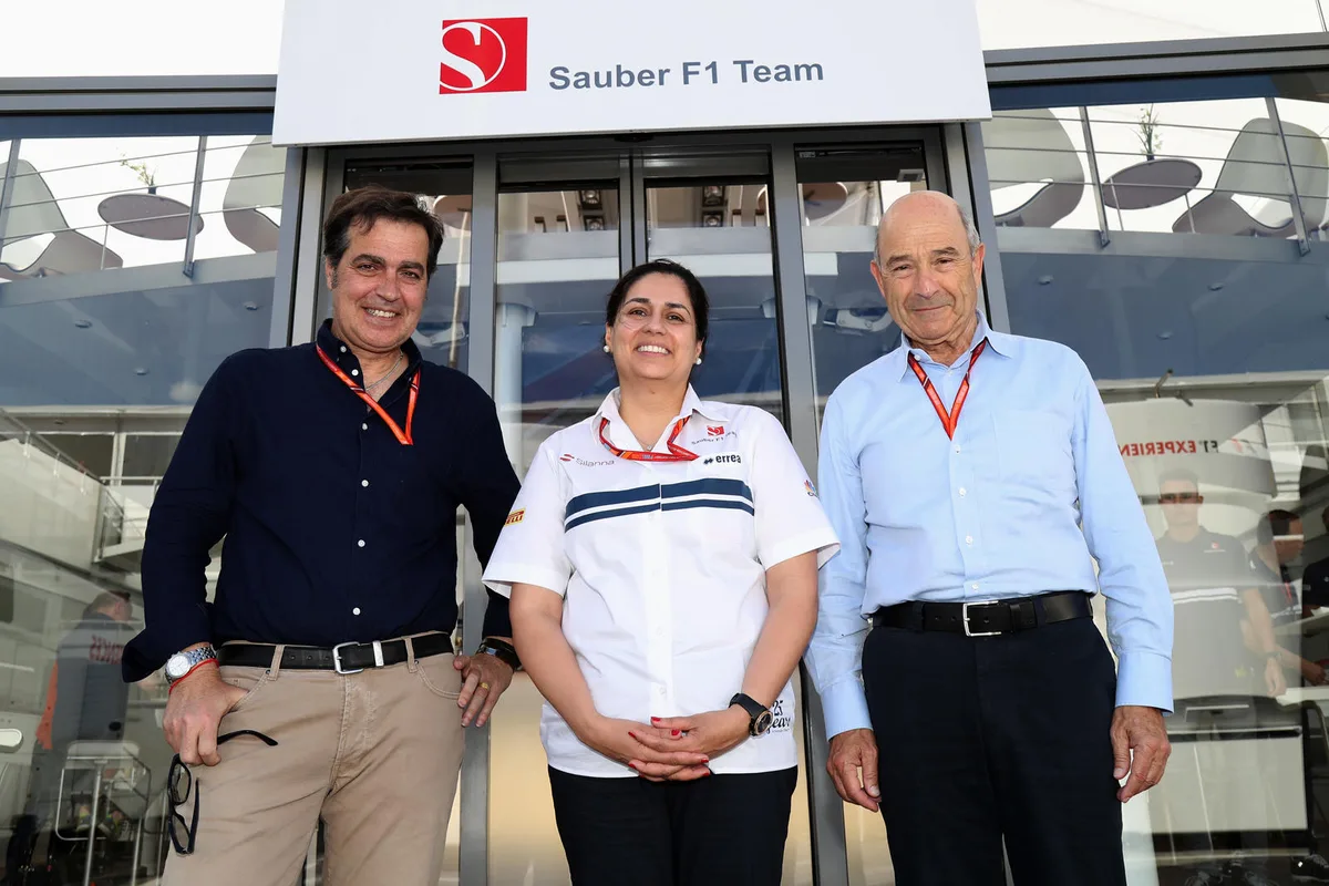 js29132 Vor wenigen Wochen herrschte noch Freude: Sauber-Verwaltungsratspräsident Pascal Picci und Monisha Kaltenborn posieren am GP-Wochenende in Barcelona. (Bild: Sauber Motorsport AG)