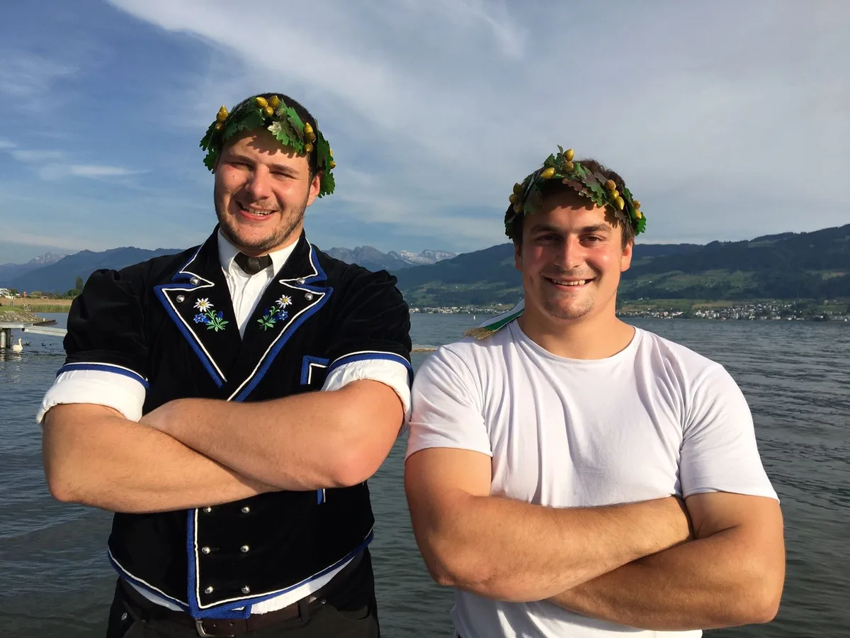 Samir Leuppi (l.) und Beda Arztmann werden am 27. August in Interlaken anzutreffen sein. (Bild: zvg / Barbara Truninger)