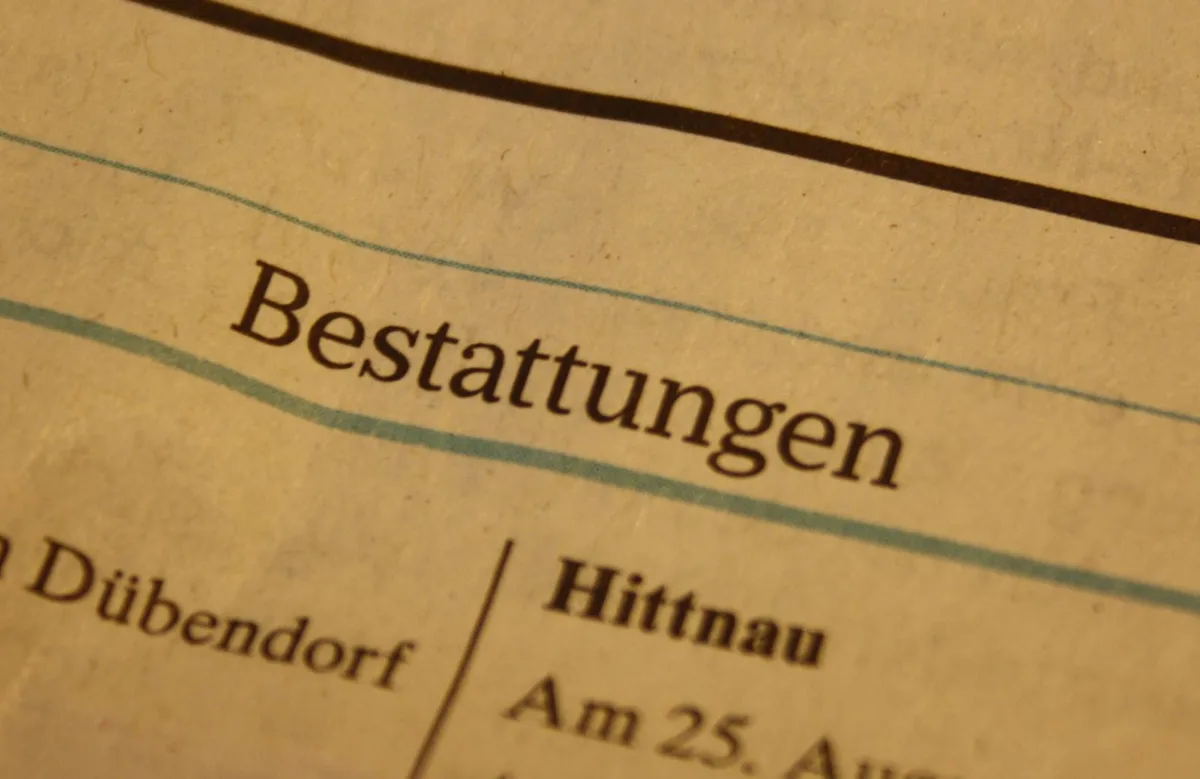 Nach mehr als zwei Monaten Pause gibt es auch wieder Bestattungsanzeigen aus Uster.
(Bild: Thomas Bacher)