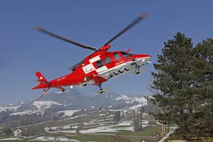 lawinefronalp3_1280x768 Der verletzte Bauarbeiter wurde mit der Rega ins Spital geflogen. (Symbolbild key)