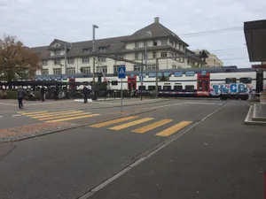 img_5822 Von und nach Uster fahren die Züge wieder im normalen Takt. (Bild: Leserreporter), Der Grund war laut SBB ein Personenunfall. (Bild: Leserreporter), Der Grund war laut SBB ein Personenunfall. (Bild: Leserreporter), Von und nach Uster fahren die Züge wieder im normalen Takt. (Bild: Leserreporter), Von und nach Uster fahren die Züge wieder im normalen Takt. (Bild: Leserreporter)