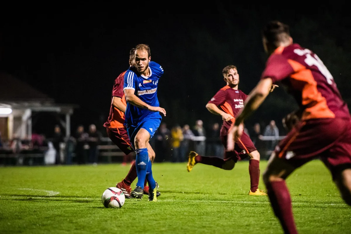 effretikon_fussball_21-10-17_fsm_009_preview Die in blau spielenden Effretiker zeigten beim 1:1 gegen Leader Wallisellen eine starke Leistung. (Bild: Fabio Meier), Die in blau spielenden Effretiker zeigten beim 1:1 gegen Leader Wallisellen eine starke Leistung. (Bild: Fabio Meier), Die in blau spielenden Effretiker zeigten beim 1:1 gegen Leader Wallisellen eine starke Leistung. (Bild: Fabio Meier), Die in blau spielenden Effretiker zeigten beim 1:1 gegen Leader Wallisellen eine starke Leistung. (Bild: Fabio Meier), Die in blau spielenden Effretiker zeigten beim 1:1 gegen Leader Wallisellen eine starke Leistung. (Bild: Fabio Meier), Die in blau spielenden Effretiker zeigten beim 1:1 gegen Leader Wallisellen eine starke Leistung. (Bild: Fabio Meier)