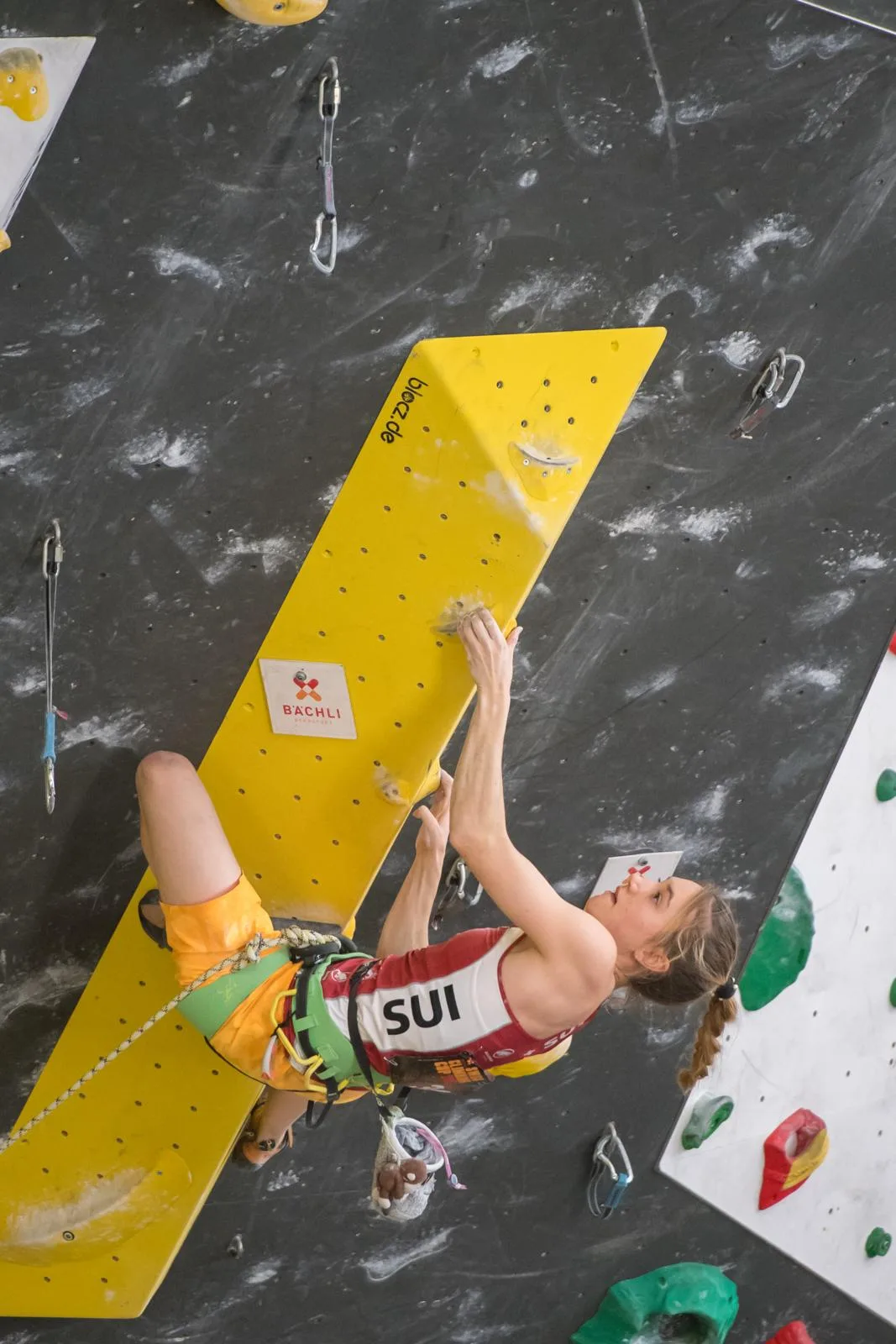 sport_28102017_klettern_pif-15_preview Alina Ring an der Lead-SM in Uster. (Bild: Robert Pfiffner), Jara Späte an der Lead-SM in Uster. (Bild: Robert Pfiffner)