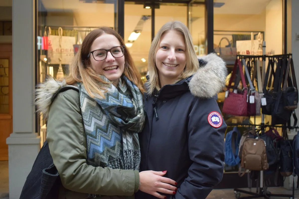 uns_trifft_man_in_winterthur_16-_november_2017 Martina Krimbacher und Momentan-Winterthurerin Lena Luxner sind glücklich, Zeit zusammen zu verbringen.
(Bild: Talina Steinmetz)