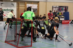 img_1949_0 Die Spieler des UHC Pfannenstiel leisteten gegen Basel Regio harten Widerstand. (Bild: zvg)