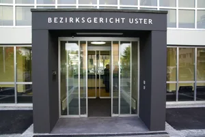 40_0651244 Eine junge Frau sagt, sie sei von einem Flüchtling vergewaltigt worden – ein Vorwurf, der für das Bezirksgericht Uster nicht bewiesen war. (Bild: Archiv ZO)