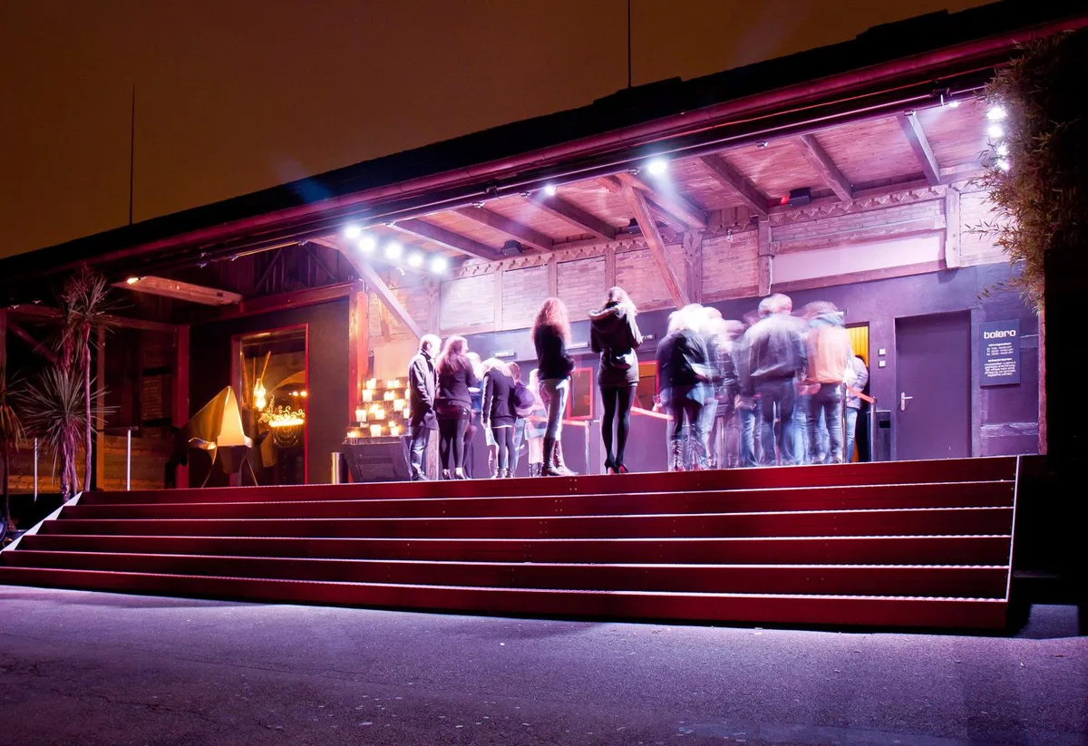 Der Silvester im Bolero Club Winterthur bleibt unvergesslich. 

(Bild: zvg) , Ein Beispiel eines Plakates von «animaplanet».

(Bild: www.animaplanet.de)