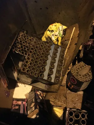 whatsapp-image-2018-01-01-at-01-38-19 Eine abgebrannte Feuerwerksbatterie sorgte für einen Feuerwehreinsatz in Wetzikon. (Bild Feuerwehr Wetzikon-Seegräben)