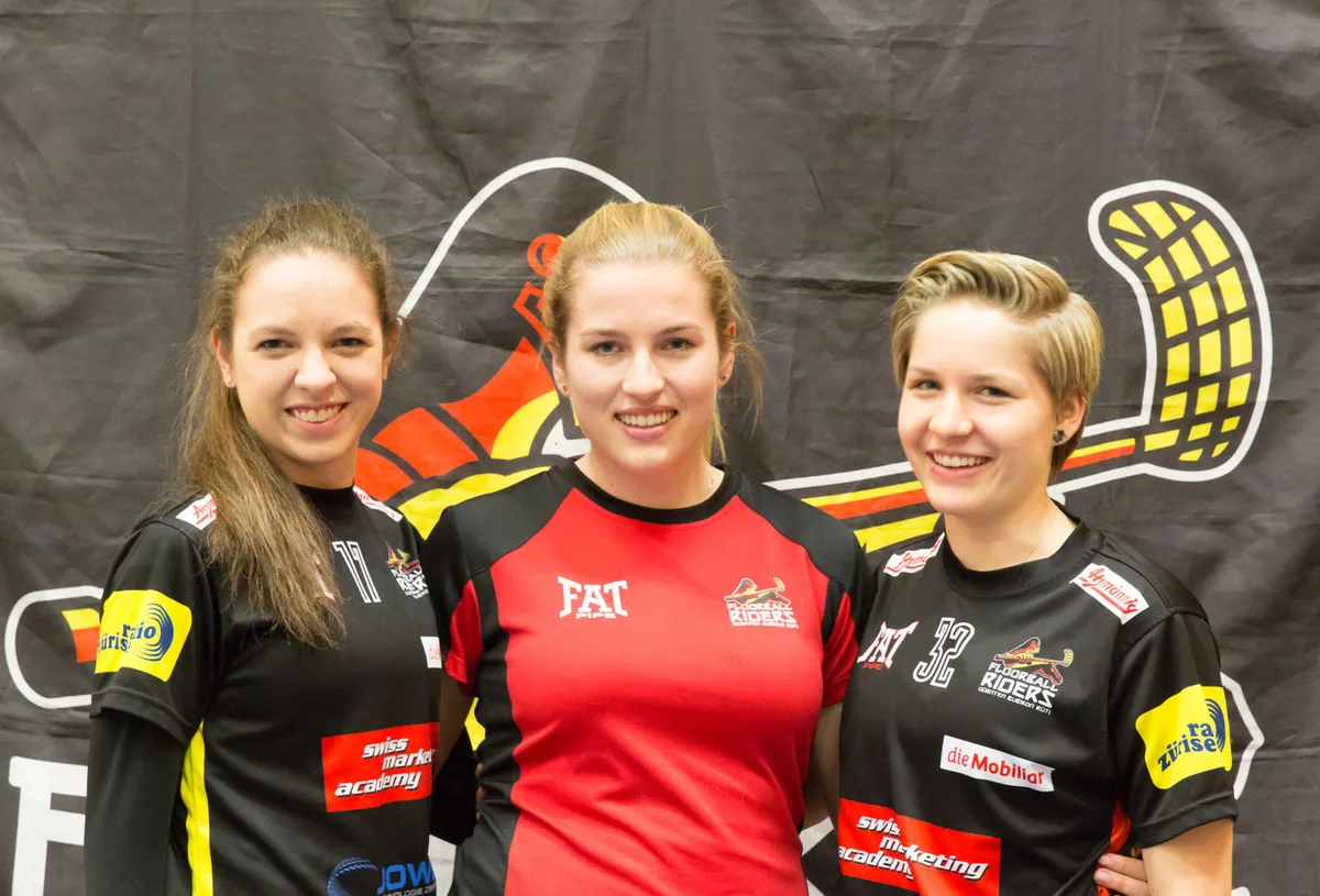 riders_verlaengerungen Optimisch in die Zukunft: Die Riders-Talente Nadine Stadelmann (von links), Melanie Klöti und Nadine Roten. (Foto: PD)