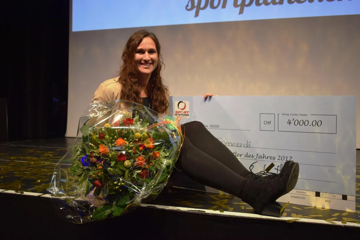 Cinzia Tomezzoli ist Winterthurer Sportlerin des Jahres 2017. Die 29-jährige Zürcherin kämpfte sich nach einem folgenschweren Unfall 2009 zurück in die Sportwelt. 

(Foto: Talina Steinmetz), Der Titel als Sportlerin des Jahres bedeute der Basketballerin sehr viel. «Er zeigt, dass sich mein ganzer Aufwand gelohnt hat.»

(Foto: Talina Steinmetz), Mit den BCW-Damen möchte Cinzia Tomezzoli Schweizermeister werden. 

(Foto: Talina Steinmetz) ,
