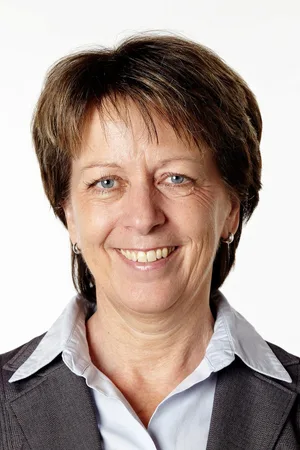 marlis_duerst Gemeindepräsidentin Marlis (Forum) Dürst (Forum) ist gesetzt. Niemand macht ihr das Amt streitig. (Foto: PD), Marco Bachmann (FDP) ist in der RPK. Nun will er seine Erfahrungen im Gemeinderat einbringen. (Foto: PD), Rolf Berchtold (SVP) ist seit 24 Jahren mit dabei und damit der dienstälteste Gemeinderat. (Foto: PD), Claude Dougoud (SVP) hat die Finanzen unter sich. (Foto: PD), Marco Gamma (FDP) ist verantwortlich für das Ressort Liegenschaften und IT. (Foto: PD), Martin Kull (Forum) hatte als Einziger der Kandidaten für den Gemeinderat noch nie ein Behördenamt. (Foto: PD) , René Zimmermann (FDP) wurde vor acht Jahren in den Gemeinderat gewählt. (Foto: PD), Uwe Betz-Moser (Forum) ist der einzige Kandidat für das Präsidium der Primarschulpflege. (Foto: PD) , Patrick Waser (FDP) fühlt sich gut als Präsident der RPK; er will nochmals vier Jahre anhängen. (Foto: PD), Christine Beck (FDP) stellt sich nochmals für eine Legislatur als Präsidentin der reformierten Kirchenpflege zur Verfügung. (Foto: PD)
