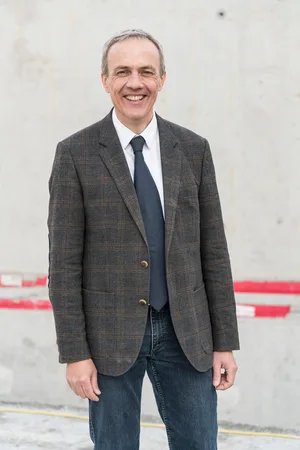cla_famos Cla Famos gefällt eigentlich alles an Uster. Nur dass er vor den Barrieren jeweils so lange warten muss, mag er nicht. (Foto: PD)