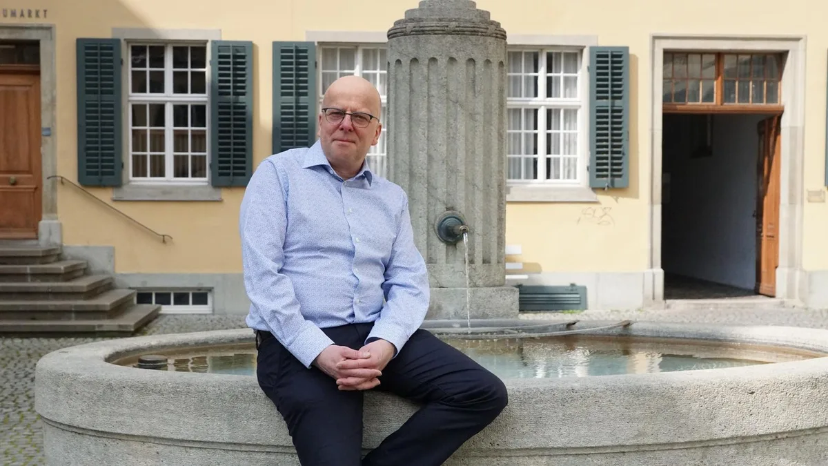 Thomas Koller stellt dieses Jahr bereits die zehnte Kulturkoller-Konzertreihe auf die Beine. 

(Foto: Talina Steinmetz)
