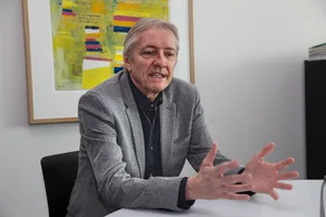 50_fr_vonniederhaeusern_27032018_re_06 Edward von Niederhäusern, Leitender Jugendanwalt der Jugendanwaltschaft See/Oberland: «Manchmal muss man recht streng sein mit einem Jugendlichen». (Fotos: Mano Reichling) , Ende April geht Edward von Niederhäusern zum letzten Mal durch diese Tür – danach wird er pensioniert.