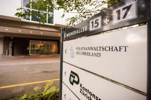 uster_staatsanwaltschaft_fsm_03-10-16_002 Die Oberländer Staatsanwaltschaft hat den Kassier eines Vereins verurtelt, der Vereinsgelder für eigene Bedürfnisse abzweigte. (Archivfoto: Fabio Meier)