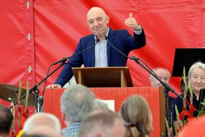 uster_bundesfeiergreifensee_02-08-2018_tz_mav_3 Ständerat Daniel Jositsch während seiner 1.-August-Rede vor dem Greifenseer Publikum. (Foto: Marcel Vollenweider)