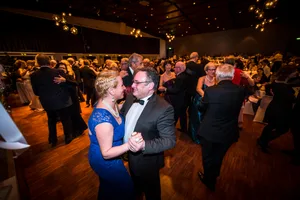 uster_ball_4-2-17_fsm_008 Trotz verschiedener Zielgruppen: Getanzt wird sowohl am Opernball..., ...als auch am Neujahrsball Uster., Am Opernball gibt es auch in diesem Jahr eine Tanzvorstellung zu sehen., Am Neujahrsball 2019 wurde auch moderne Tanzmusik gespielt.