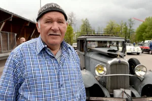 uster_oldtimertreffen_uster_29-04-2019_tz_mav_12 Besitzer von Oldtimern zeigten ihre Bijous; Organisator Rudolf Meier ( Bild 12) hatte diverse Lieblingsfahrzeuge auf dem Areal.