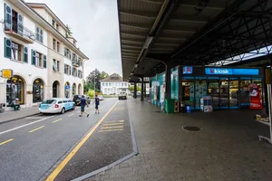 30_bhf_rueti_nicolas_zonvi_11 Zwei junge Kollegen, die am Bahnhof Rüti einen Mann zusammenschlugen, sind verurteilt worden. (Symbolfoto: Nicolas Zonvi)