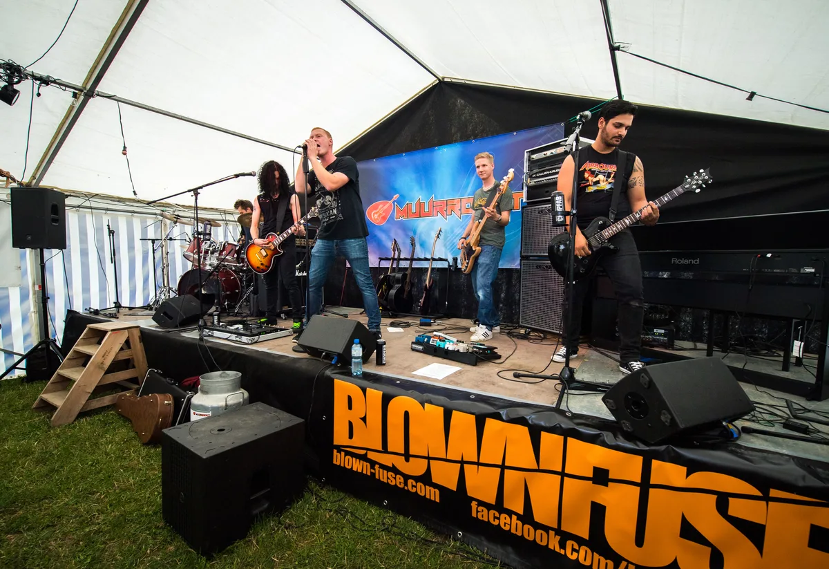 maur_01072017_muurrockt_sbo_5_seraina_boner Blown Fuse sind Stammgäste am Muurrockt. ,