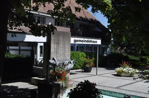 monika_cadosch Die gefundenen Gegenstände können im Fundbüro der Gemeinde Maur abgegeben werden. Alle Jahre wird die Liste publiziert., Für Gemeindeschreiber Markus Gossweiler sind die Wertgegenstände ein «ein Abbild der Wohlstandsgesellschaft.»