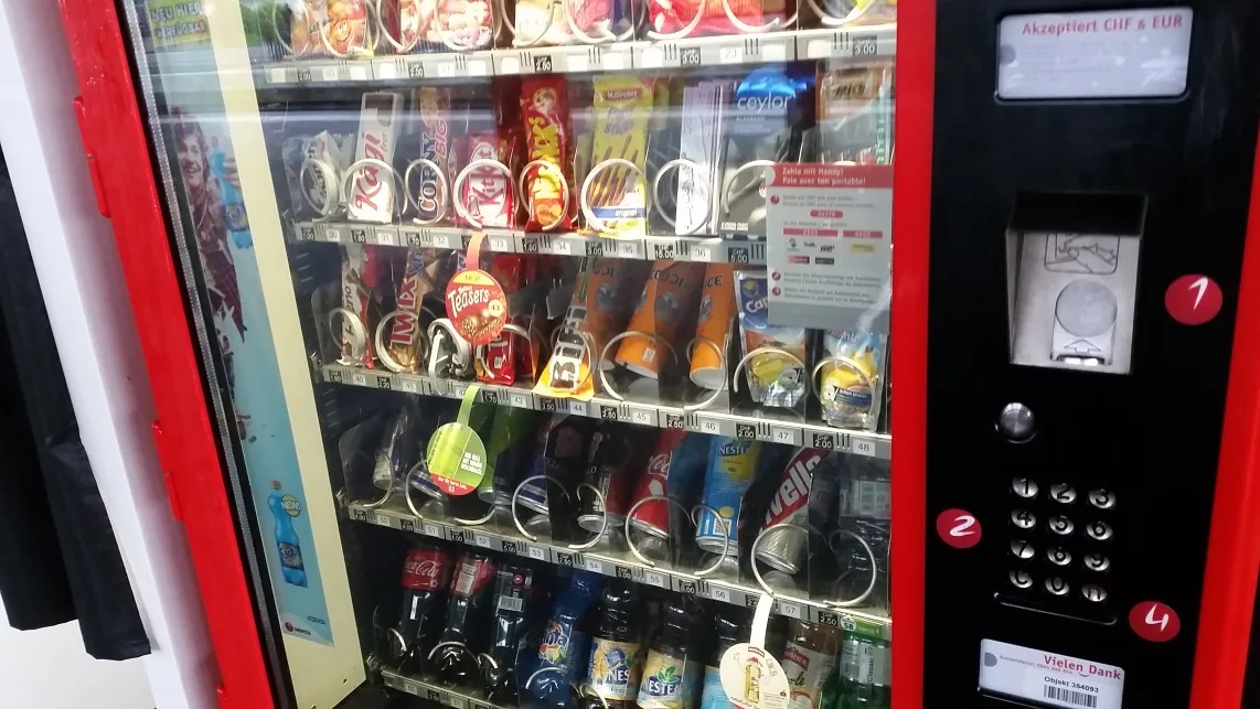 In Selecta-Automaten finden Reisende Getränke und Sancks – und Diebe Geld.
