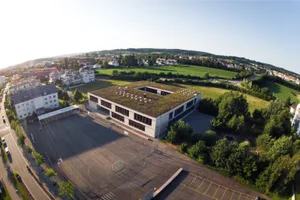 inderhoeh_preview Betroffen war der alte Teil des Schulhauses In der Höh (im Bild). Inzwischen wurde noch ein Neubau realisiert.