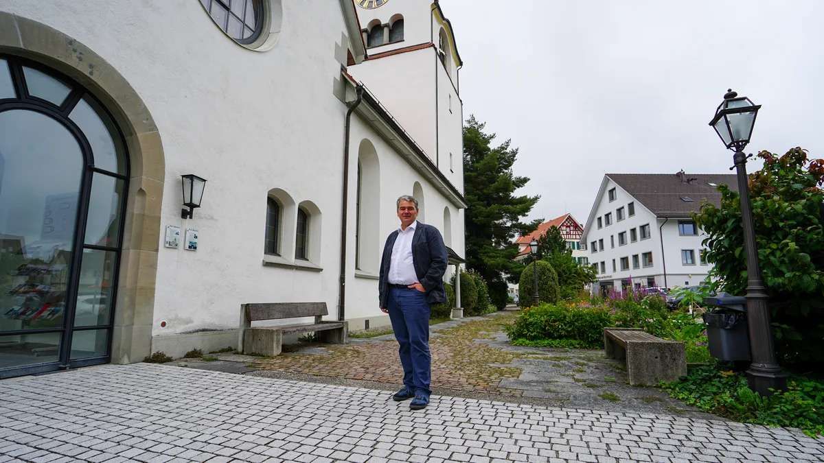 fritz_schmid Seit 2009 hat Fritz Schmid die Organisation des Dorffests inne., Gemäss dem 64-Jährigen soll der Anlass ein Ort der Begegnung werden.