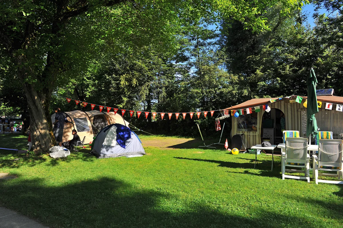 1790493 Wann man in der Schweiz wieder campieren darf, ist unklar. Die Betreiber der Campingplätze hoffen auf baldiges grünes Licht.