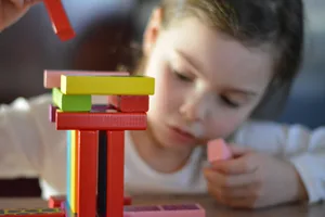 games-2801332_1920 Werden Eltern mit mehreren Kindern bestraft? Ja, ist die Postulantin Angelika Murer Mikolasek überzeugt. , Angelika Murer Mikolasek hat für ihr Postulat die Unterstützung von 17 Parlamentariern.