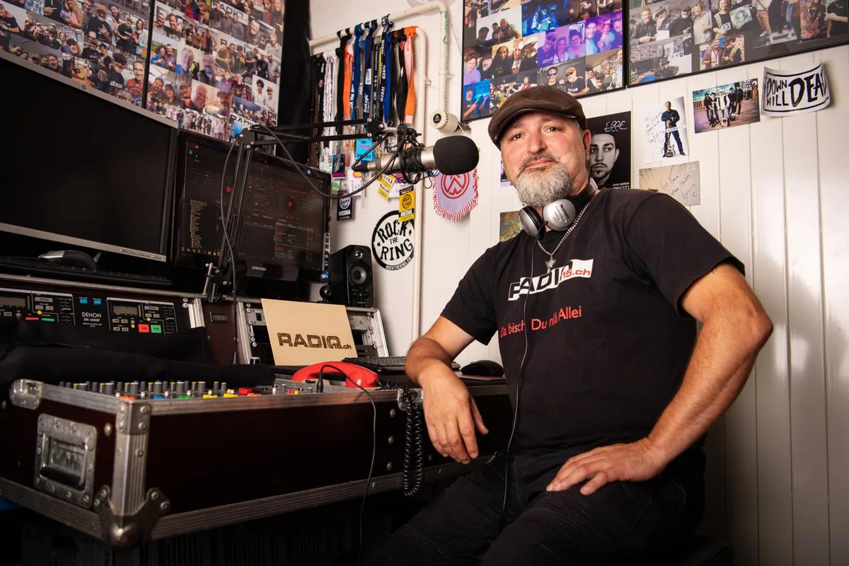 In fünf Jahren hat sich in Mathias Betscharts Studio ganz schön was angesammelt.