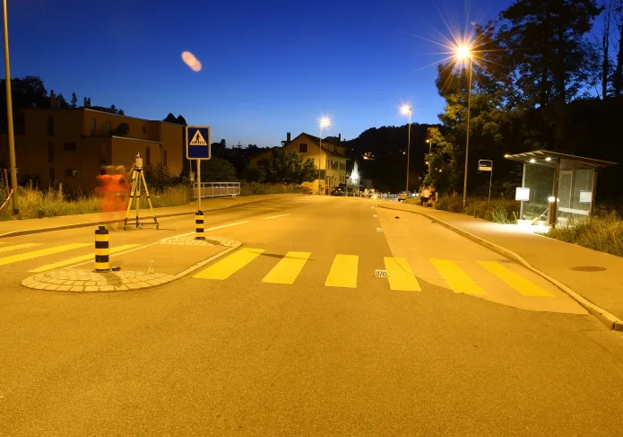 Auf diesem Zebrastreifen der Laupenstrasse in Wald ist die Fussgängerin angefahren worden.