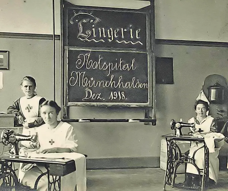 3-5-5-_notspital_zurich_decembre_1918_acrs Im Notspital in Münchhalden kümmerten sich Krankenschwestern um die Opfer der Spanischen Grippe.