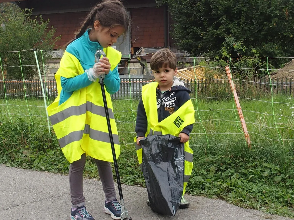 clean-up-day-turbenthal-2019_28_preview Letztes Jahr beteiligten sich in Turbenthal auch die Kleinsten am Aufräumen., Im 2019 putzen viele Kinder die Strassen in Turbenthal.