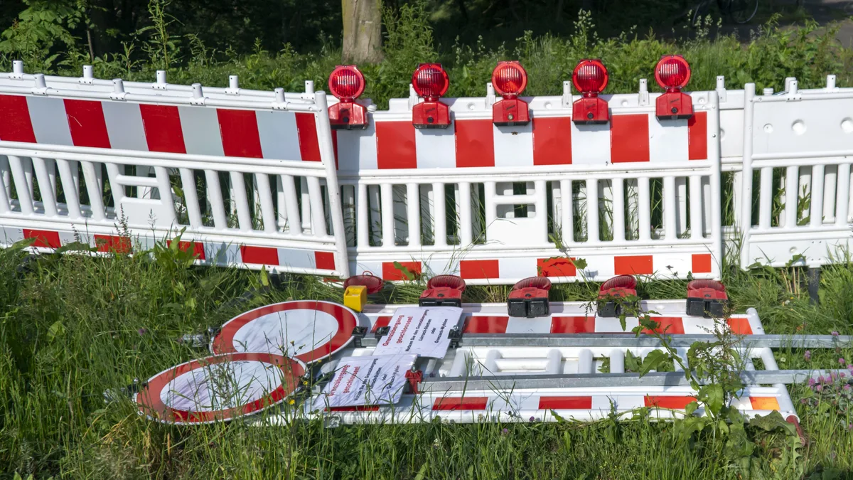 20200516100453905 Kurz nach dem Lockdown: Nicht nur im Baumarkt stehen die Kunden Schlange.