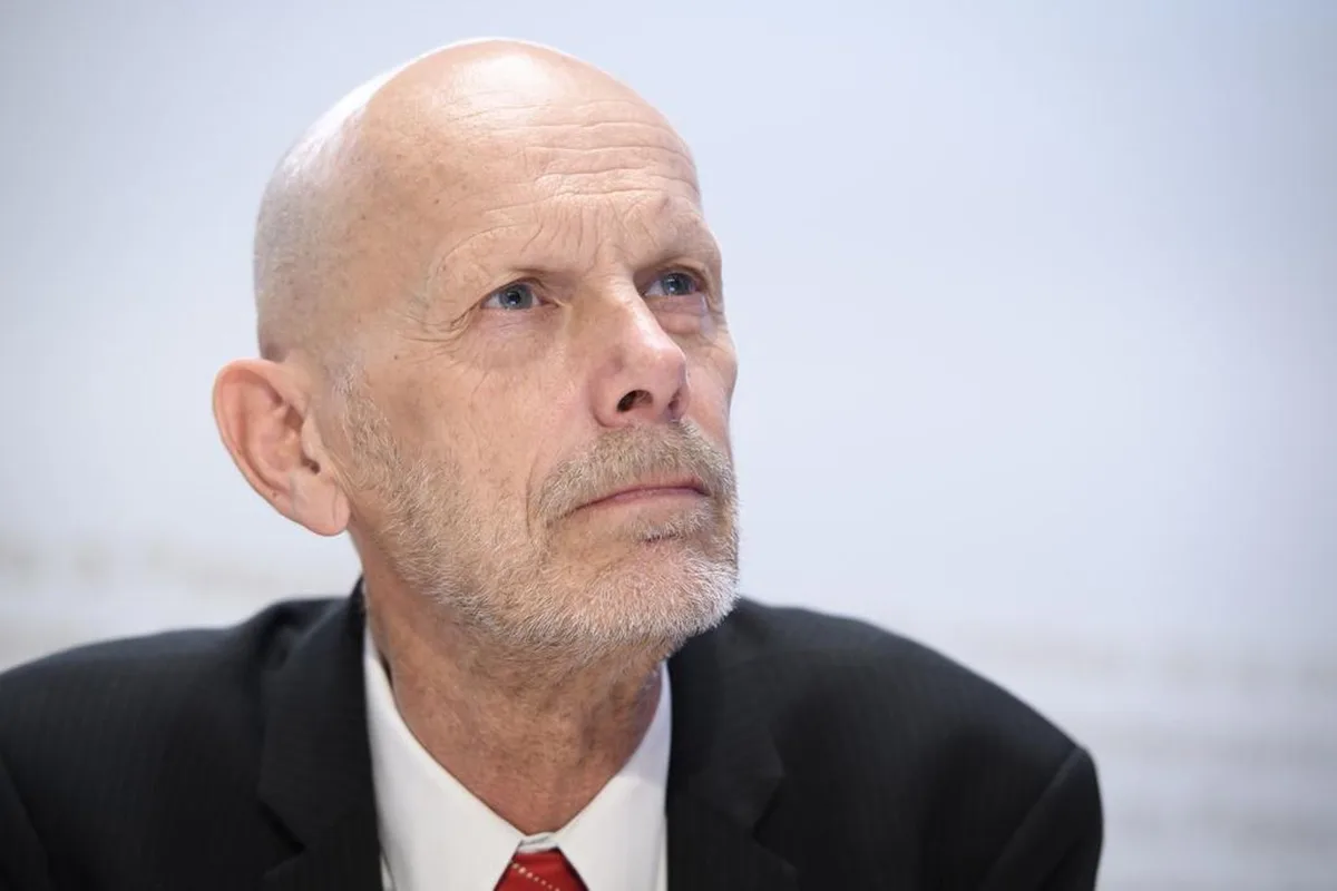 7gvjim5yagoajy5qwla6ss Daniel Koch, Mr. Corona des Bundes, wehrt sich gegen Kritik aus der Wissenschaft.
