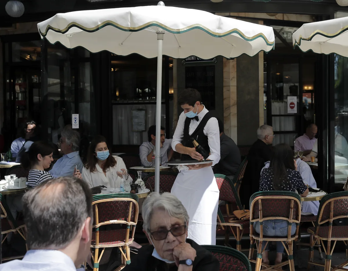 20200603082614339 Für Restaurants bildet der 2-Meter-Abstand bislang die Grundlage für Schutzkonzepte. Doch wie lange noch?