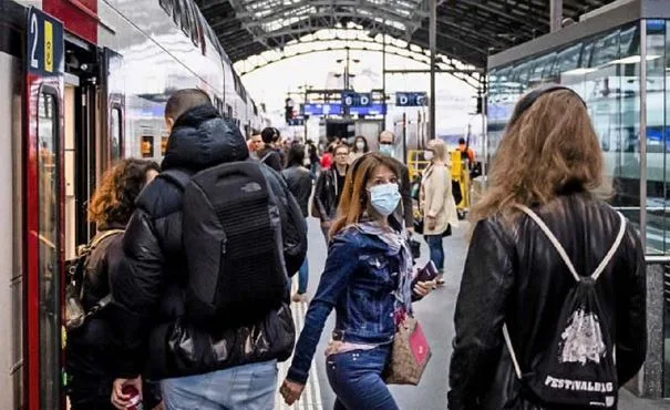 bsfdgsdf Die Krise rund um das Coronavirus trifft auch die SBB hart – deren Kunden härter.
