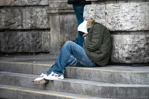 inequality-4074203_1920 Menschen verschanzen sich in ihren Häusern. Doch wer kümmert sich jetzt um die Randständigen?