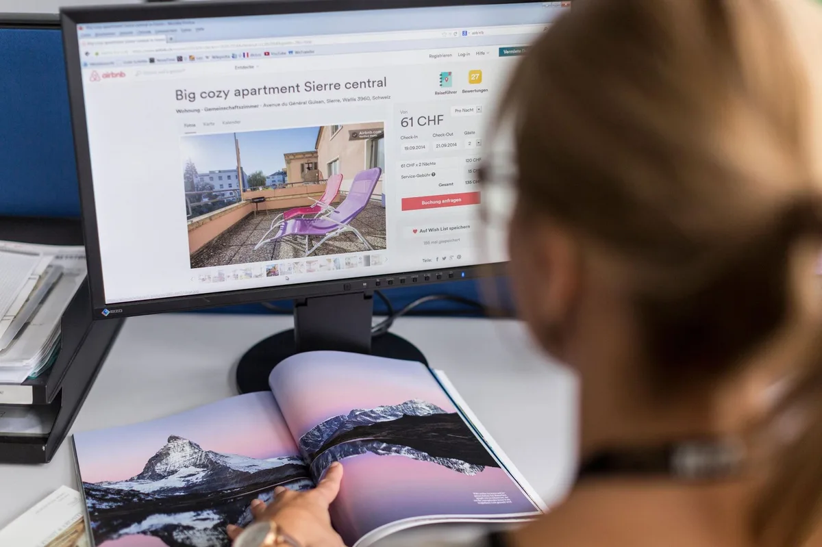 Dank Corona werden weniger Wohnungen in der Stadt auf Airbnb gesucht.