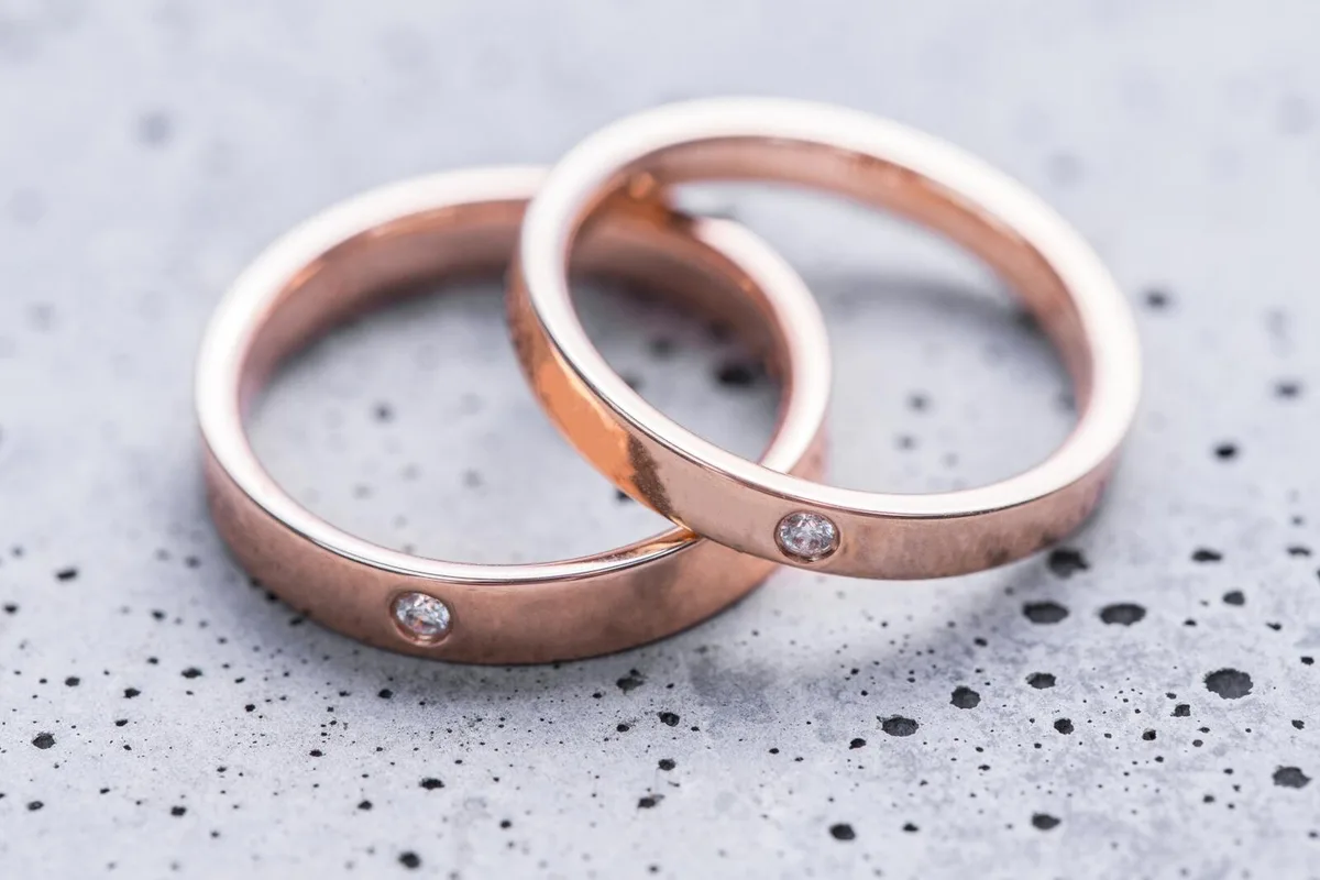 Wer nicht aus Liebe, sondern aus Berechnung heiratet, landet zuweilen vor dem Richter.