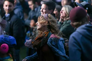 uster_02092017_openairgreifensee_nag-50 Verglichen mit letztem Jahr, werden diese Woche coronabedingt weniger Zuschauer am Openair am Greifensee sein., Bei namhaften Bands wie «Nguru» sind auch mal bis zu 2000 Besucher auf dem Gelände., Veranstalter Michael Schaich ist zuversichtlich, dass das Openair letztendlich ausverkauft sein wird.