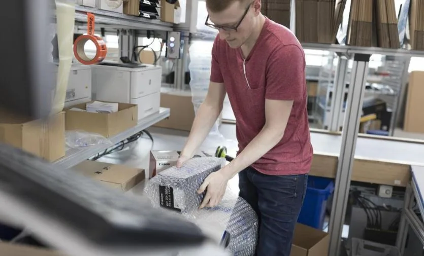 Gewappnet für den nächsten Bestellansturm: Logistikzentrum von Digitec Galaxus in Wohlen im Aargau.