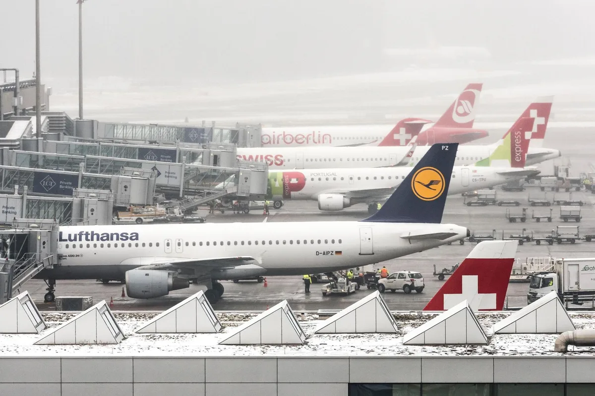 4xhfz7xaq8w9cs1cw1xuor Mit Kranich statt Kreuz: Swisspassagiere werden im Winterflugplan eiskalt umgebucht.